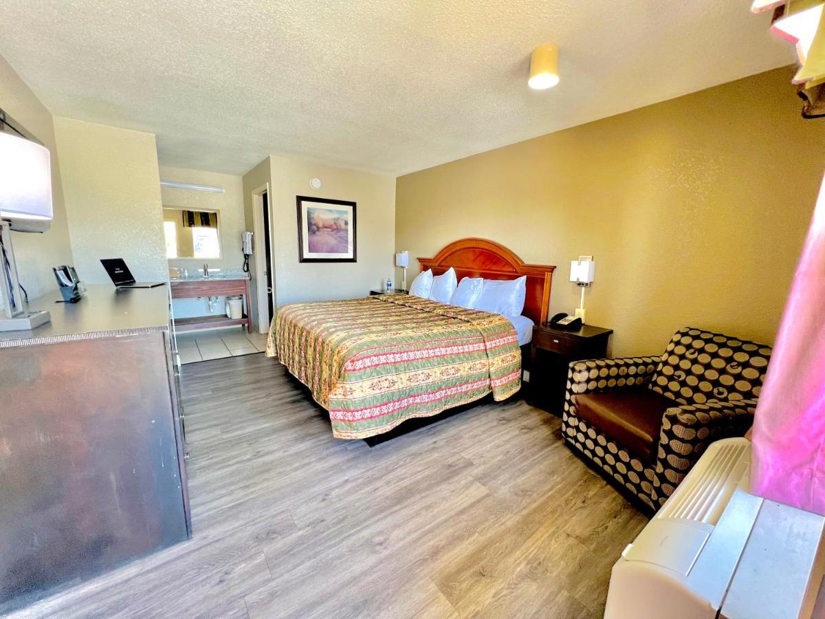 Rodeway Inn Expo Center Спартанберг Экстерьер фото