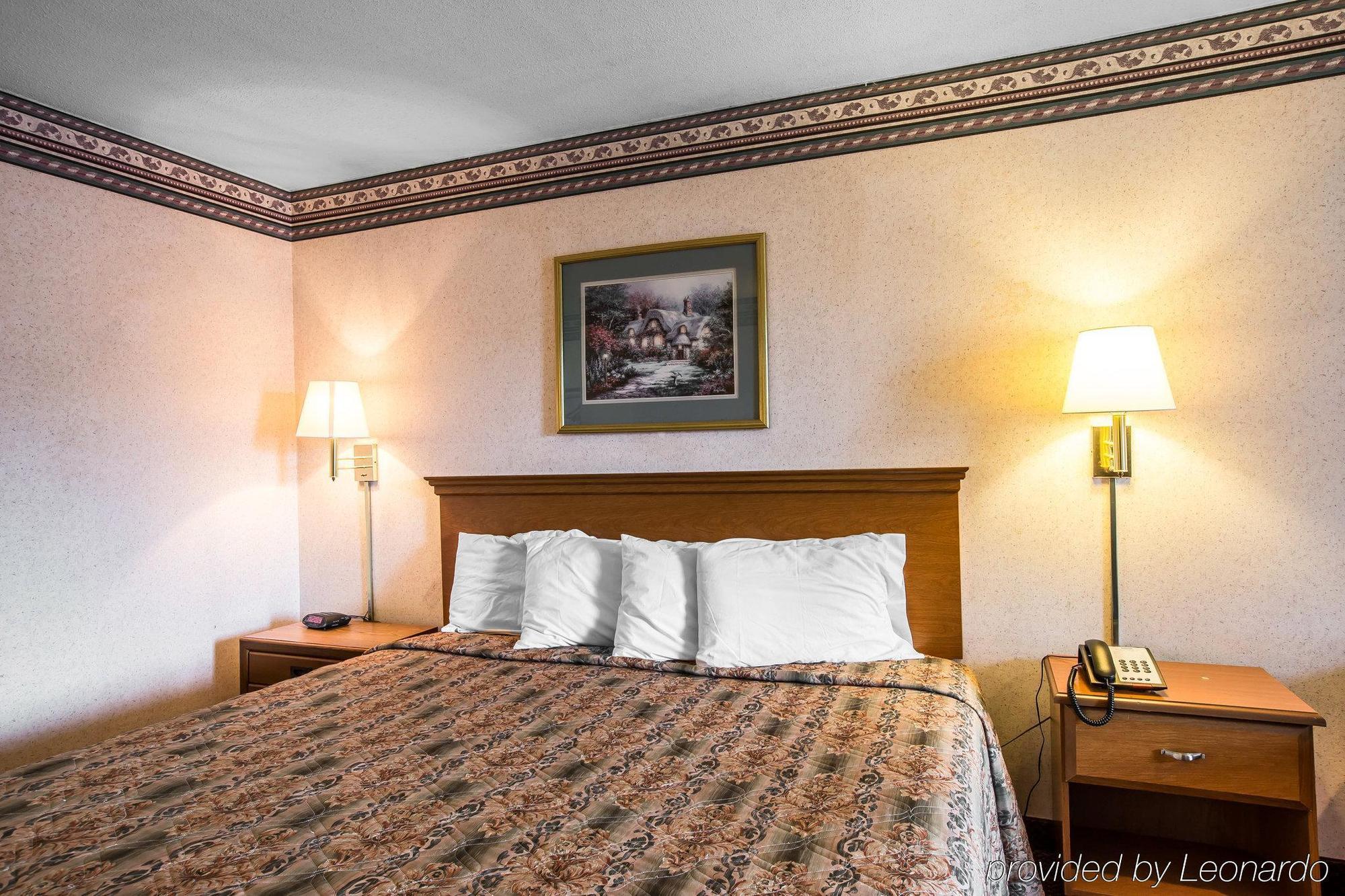 Rodeway Inn Expo Center Спартанберг Экстерьер фото